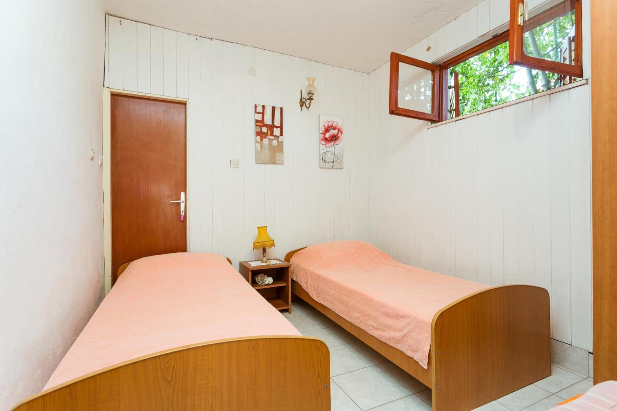 Apartments By The Sea Seget Vranjica, Trogir - 1038 Экстерьер фото